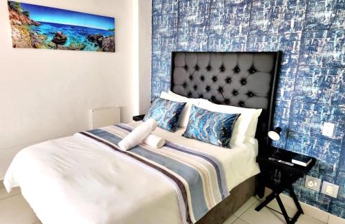Strand Apartment | 519 On Breeze