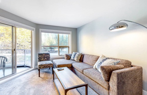 Upper Village Hotel | 52 m² Hotel ∙ 1 bedroom ∙ 4 guests