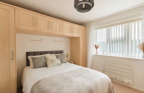Redhill House | 52 m² House ∙ 2 bedrooms ∙ 5 guests