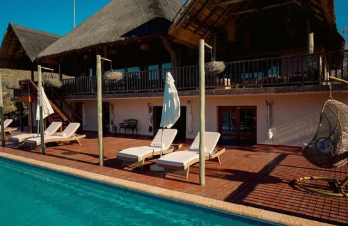 Vaalwater Cabin | 52 m² Lodge ∙ 2 bedrooms ∙ 4 guests
