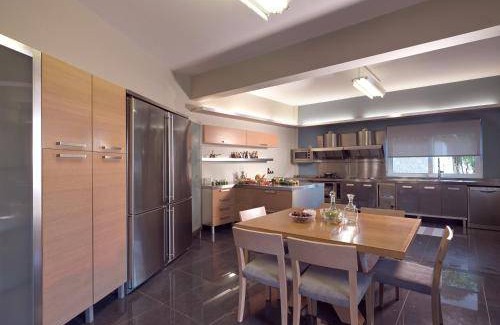 Kerion Villa | 521 m² Villa ∙ 6 bedrooms ∙ 21 guests