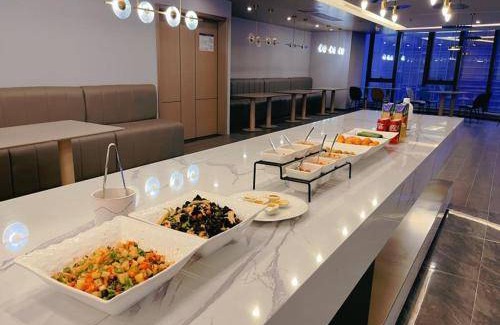 Yiwu Hotel | 53 m² Hotel ∙ 4 guests