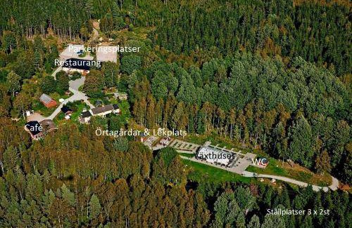 Vrigstad Cabin | 53 m² Lodge ∙ 4 bedrooms ∙ 7 guests