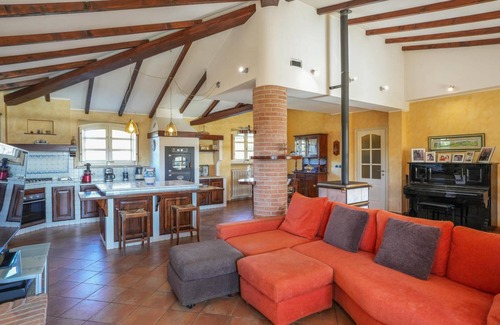 Oratino House | 530 m² House ∙ 5 bedrooms ∙ 9 guests
