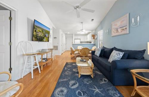 Pawleys Island Apartment | 53E Bayside Birdie condo