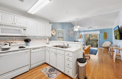 Pawleys Island Apartment | 53E Bayside Birdie condo