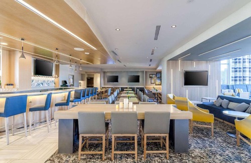 Downtown Pittsburgh Hotel | 54 m² Hotel ∙ 127 guests