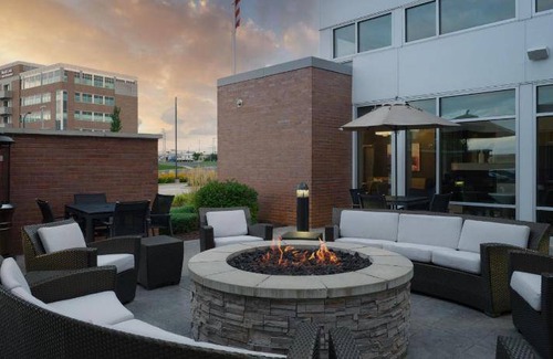 Ashwaubenon Hotel | 54 m² Hotel ∙ 127 guests