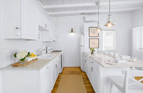 West Newport House | 54 m² House ∙ 1 bedroom ∙ 4 guests