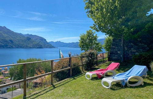 Santa Maria - Rezzonico Apartment | 54 m² Apartment ∙ 1 bedroom ∙ 3 guests