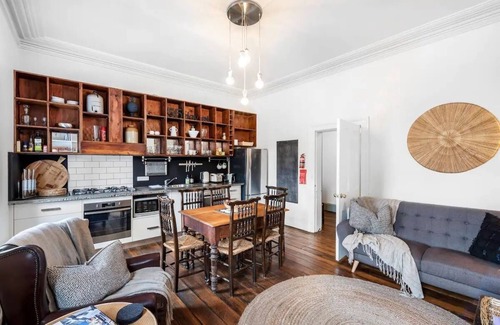 Sullivan's Cove House | 55 DAVEY Townhouse 2 Salamanca at your doorstep