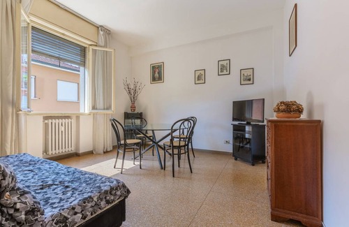 San Donato-San Vitale Apartment | 55 m² Apartment ∙ 1 bedroom ∙ 3 guests