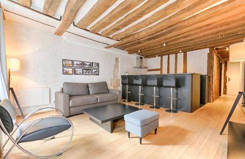 Saint-Germain-des-Pres Apartment | 55 m² Apartment ∙ 1 bedroom ∙ 4 guests