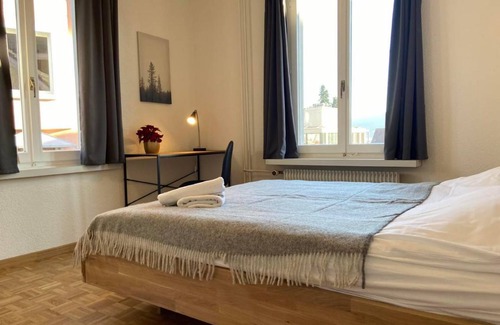Hoengg Apartment | 55 m² Apartment ∙ 2 bedrooms ∙ 5 guests