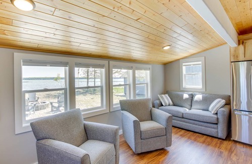 North Bay Cottage | 55 m² Cabin ∙ 2 bedrooms ∙ 4 guests