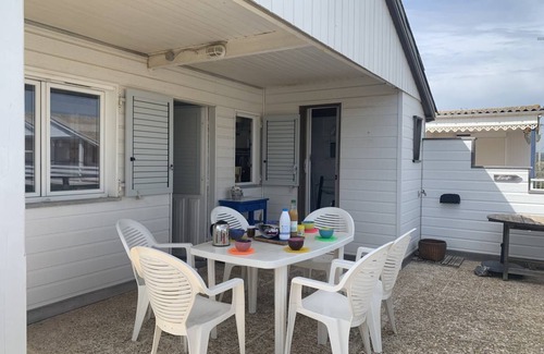 Gruissan Plage Ski Chalet | 55 m² Chalet ∙ 2 bedrooms ∙ 6 guests