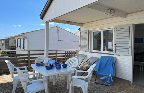 Gruissan Plage Ski Chalet | 55 m² Chalet ∙ 2 bedrooms ∙ 6 guests