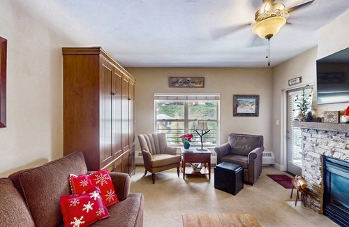 Silvercreek Condo | 55 m² Condo ∙ 1 bedroom ∙ 4 guests