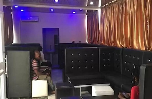 Owerri Hotel | 55 m² Hotel ∙ 2 guests