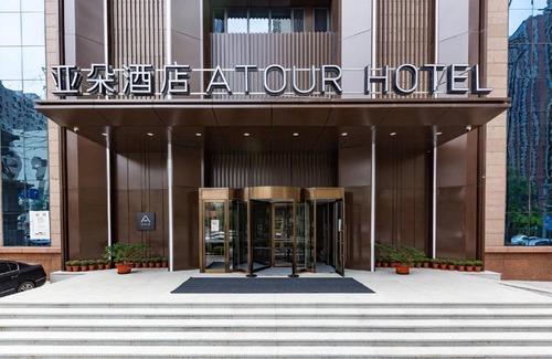 He Ping Hotel | 55 m² Hotel ∙ 3 guests