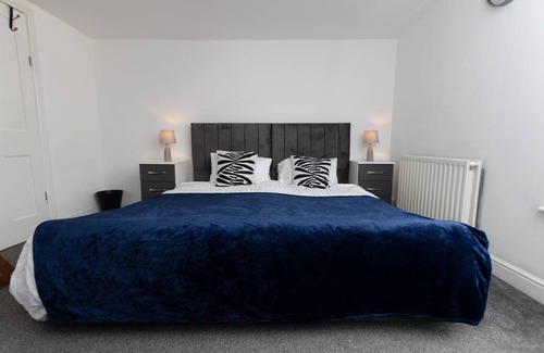 Nottingham House | 55 m² House ∙ 4 bedrooms ∙ 6 guests