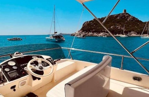 Notteri Boat Rental | 55 m² Houseboat ∙ 2 bedrooms ∙ 4 guests
