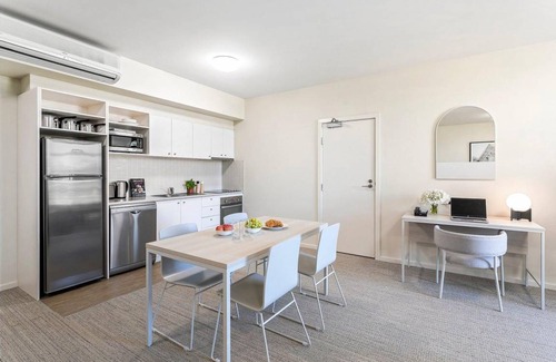 Ballarat Apartment | 55 m² Serviced apartment ∙ 2 bedrooms ∙ 4 guests