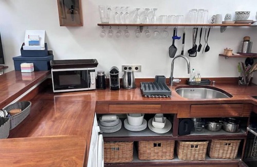 Champs-Elysees Apartment | 55 m2 Studio walk to Eiffel Towernn