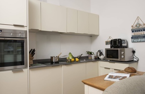 Carbis Bay Apartment | 55 Una - a lodge that sleeps 2 guests in 1 bedroom