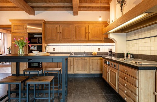 Merksplas House | 550 m² House ∙ 6 bedrooms ∙ 12 guests