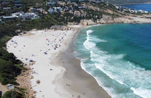 Clovelly Resort | 550 m² Resort ∙ 2 bedrooms ∙ 16 guests