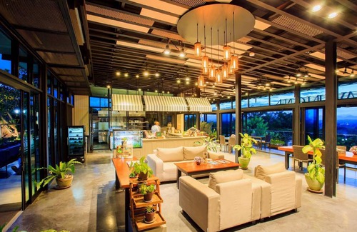 Nong Sarai Resort | 550 m² Resort ∙ 4 bedrooms ∙ 127 guests