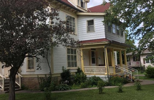 Marmora Bed & Breakfast | 557 m² Bed and breakfast ∙ 9 bedrooms ∙ 30 guests