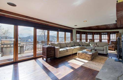 New Fairfield House | 557 m² House ∙ 6 bedrooms ∙ 12 guests