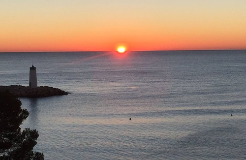 Villeneuve Loubet Beach Apartment | 55m2 Panoramic Sea View Apartment with garage included