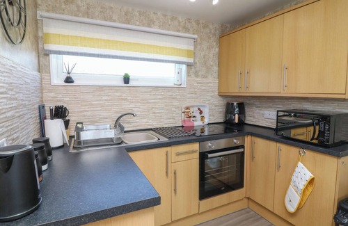 Chapel Saint Leonards Cottage | 56 CHERRY PARK CHALET, pet friendly in Chapel St Leonards