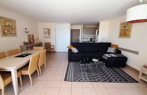Cap d'Agde Apartment | 56 m² Apartment ∙ 2 bedrooms ∙ 6 guests