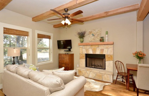 Wimberley Cabin | 56 m² Cabin ∙ 1 bedroom ∙ 2 guests
