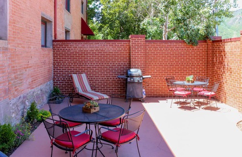 Historic Downtown Durango Condo | 56 m² Condo ∙ 2 guests