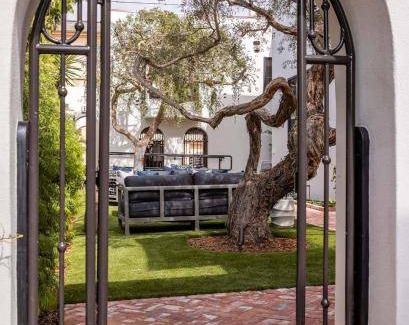 Village of La Jolla Hotel | 56 m² Hotel ∙ 4 guests