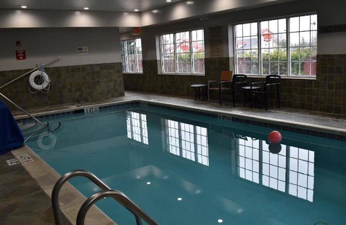 Halfway Hotel | 56 m² Hotel ∙ 127 guests