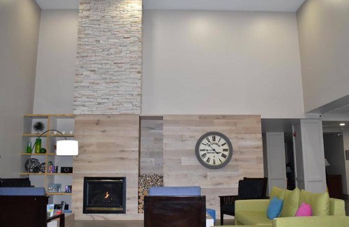 Halfway Hotel | 56 m² Hotel ∙ 127 guests
