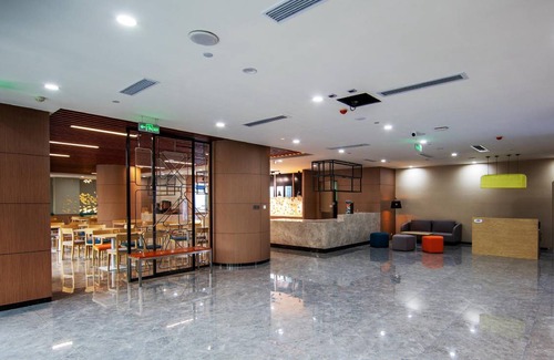 Lixia District Hotel | 56 m² Hotel ∙ 127 guests