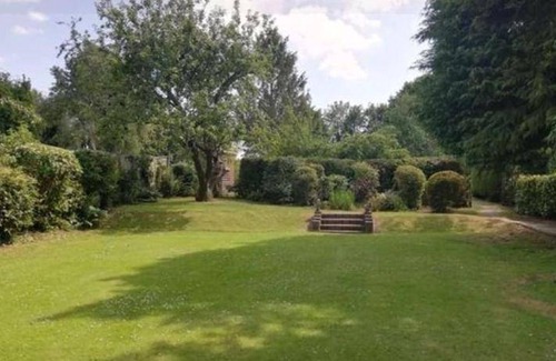 Etchinghill House | 56 m² House ∙ 2 bedrooms ∙ 5 guests