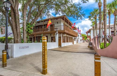 Downtown Historic District House | 56 Valencia Street