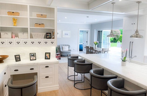 Castletown House | 560 m² House ∙ 6 bedrooms ∙ 14 guests