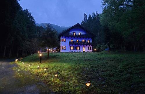 Tamba Resort | 565 m² Resort ∙ 5 bedrooms ∙ 32 guests