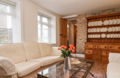 Ozleworth Cottage | 57 BRADLEY STREET, romantic, with open fire in Wotton-Under-Edge