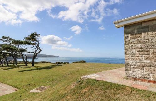 Freshwater House | 57 Cliff End