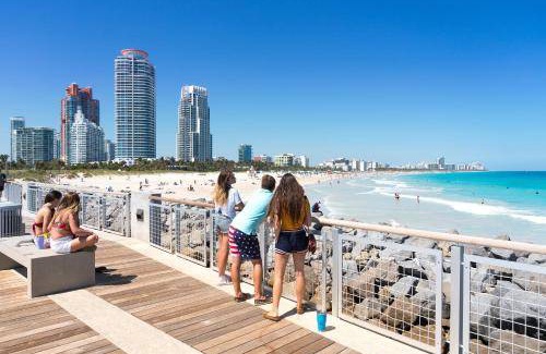 South of Fifth Apartment | 57 m² Apartment ∙ 1 bedroom ∙ 4 guests